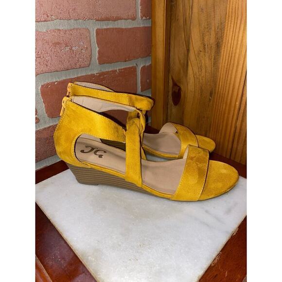 Vintage gold velvet penny wedged 2” heeled sandals Slip on zip up SZ 7.5 - Picture 4 of 7